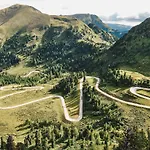 Falk - Privates Luxus-chalet Mit Sauna&pool Villa *