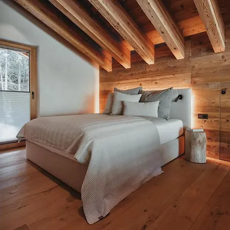 Villa Falk - Privates Luxus-chalet Mit Sauna & Pool