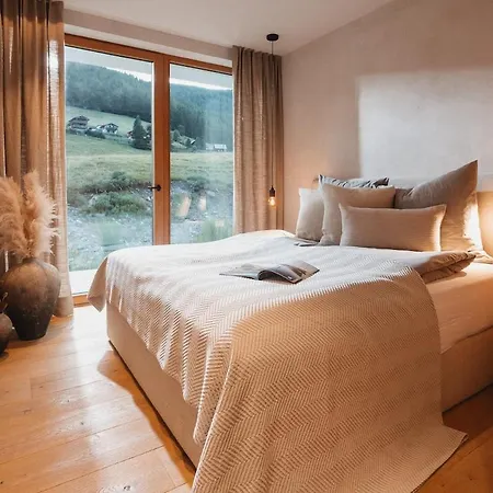 Falk - Privates Luxus-chalet Mit Sauna & Pool Villa
