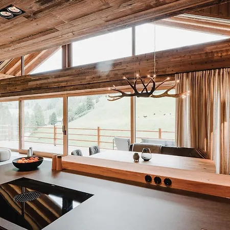 Falk - Privates Luxus-chalet Mit Sauna & Pool Villa