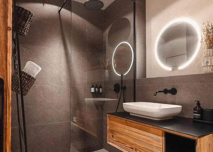 Falk - Privates Luxus-chalet Mit Sauna & Pool *