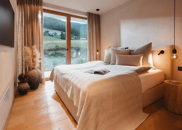 Falk - Privates Luxus-chalet Mit Sauna & Pool Willa