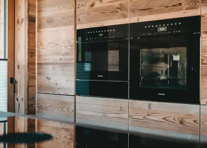 Falk - Privates Luxus-chalet Mit Sauna & Pool סנט אוסוולד